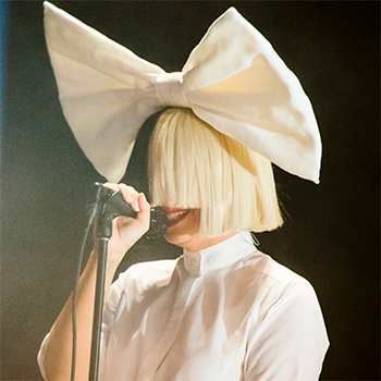 Біографія Sia