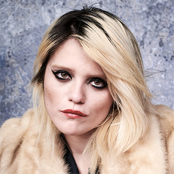 Біографія Sky Ferreira