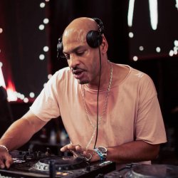 Обкладинка Dennis Ferrer - Hey Hey