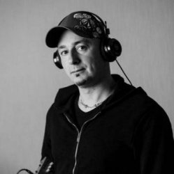 Обкладинка Andrea Ribeca - MAM
