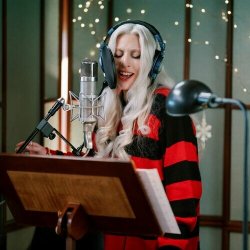 Обкладинка Lady Gaga - Santa Claus Is Coming To Town