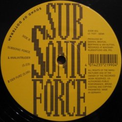 Обкладинка Subsonic force - Steeds wanner hij bonen aat