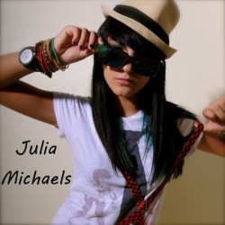 Обкладинка Julia Michaels - Born to Party