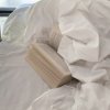 Обкладинка Женя і Катя - Розбиті частинки всередені Женя і Катя - Розбиті частинки всередені