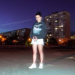 Обкладинка MI MI MARII - Квітами заплетене місто
