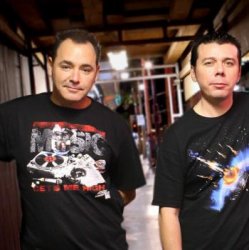 Обкладинка The Crystal Method feat. Dia Frampton - Over It (It's The DJ Kue Radio Edit)
