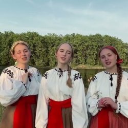 Обкладинка Тріо «Жоржини - Коло рiчки коло броду