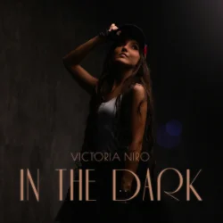 Обкладинка Victoria Niro - In the dark