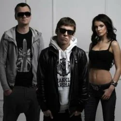Cover Не Ваше Дело Records feat. Крест - В Тебя Стреляет Твоя Малышка