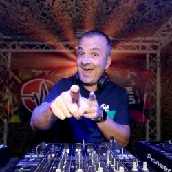 Обкладинка DJ Seduction - Kick That Bass (Original Mix)